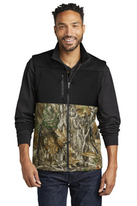 Russell Outdoors RU604 Realtree ® Atlas Colorblock Soft Shell Vest